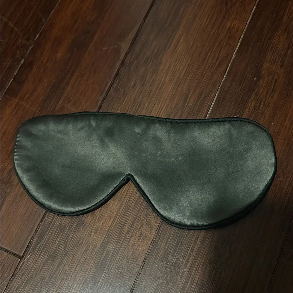 Silk Sleep Mask in Gray / Black - BRAND NEW - Eye Cover Mask Stretch Band